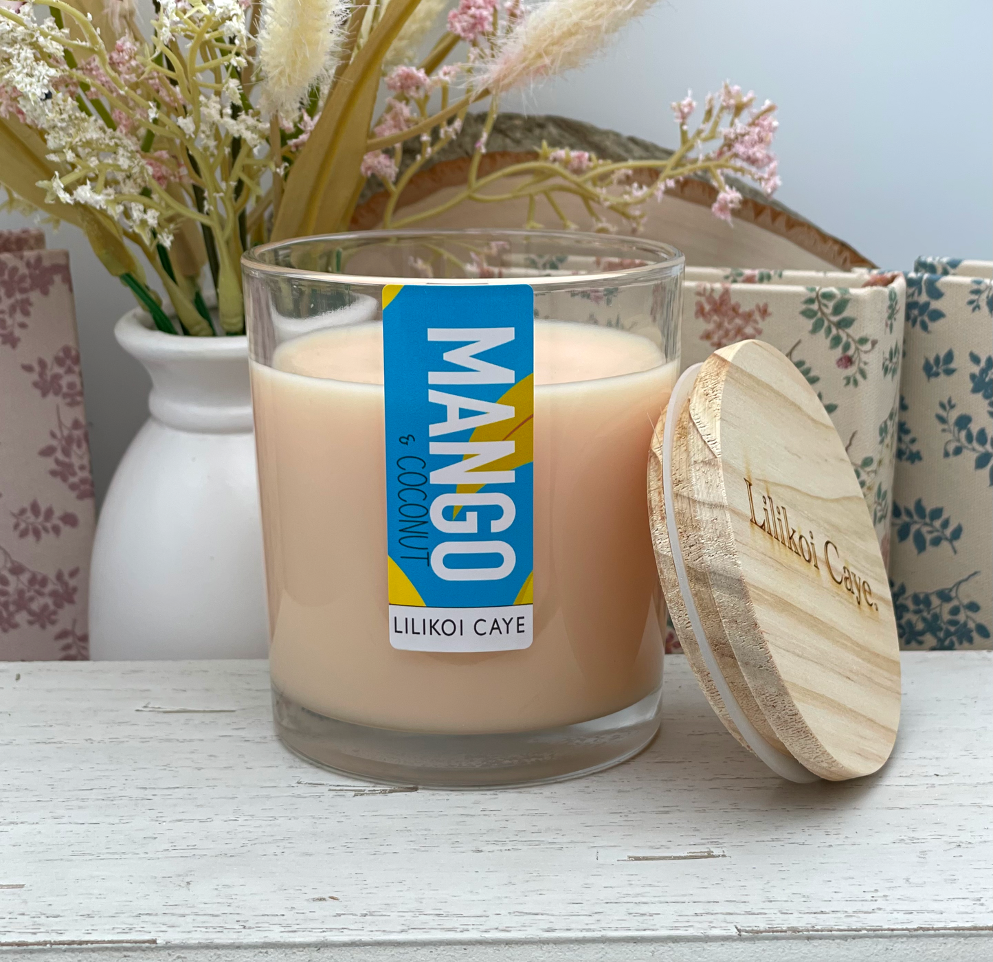 Mango & Coconut Scented Candle